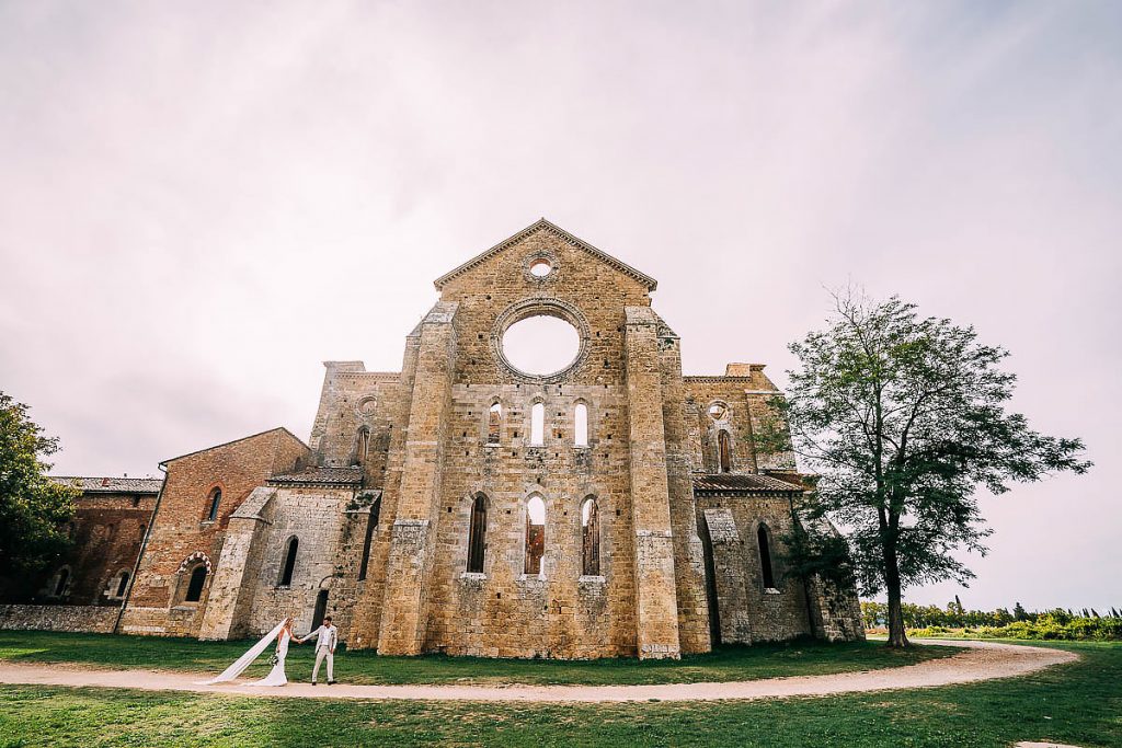 couple photos around San Galgano abbey