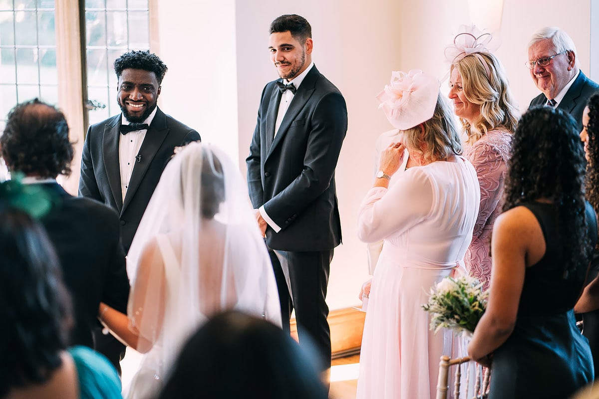 groom seeing bride for the first time