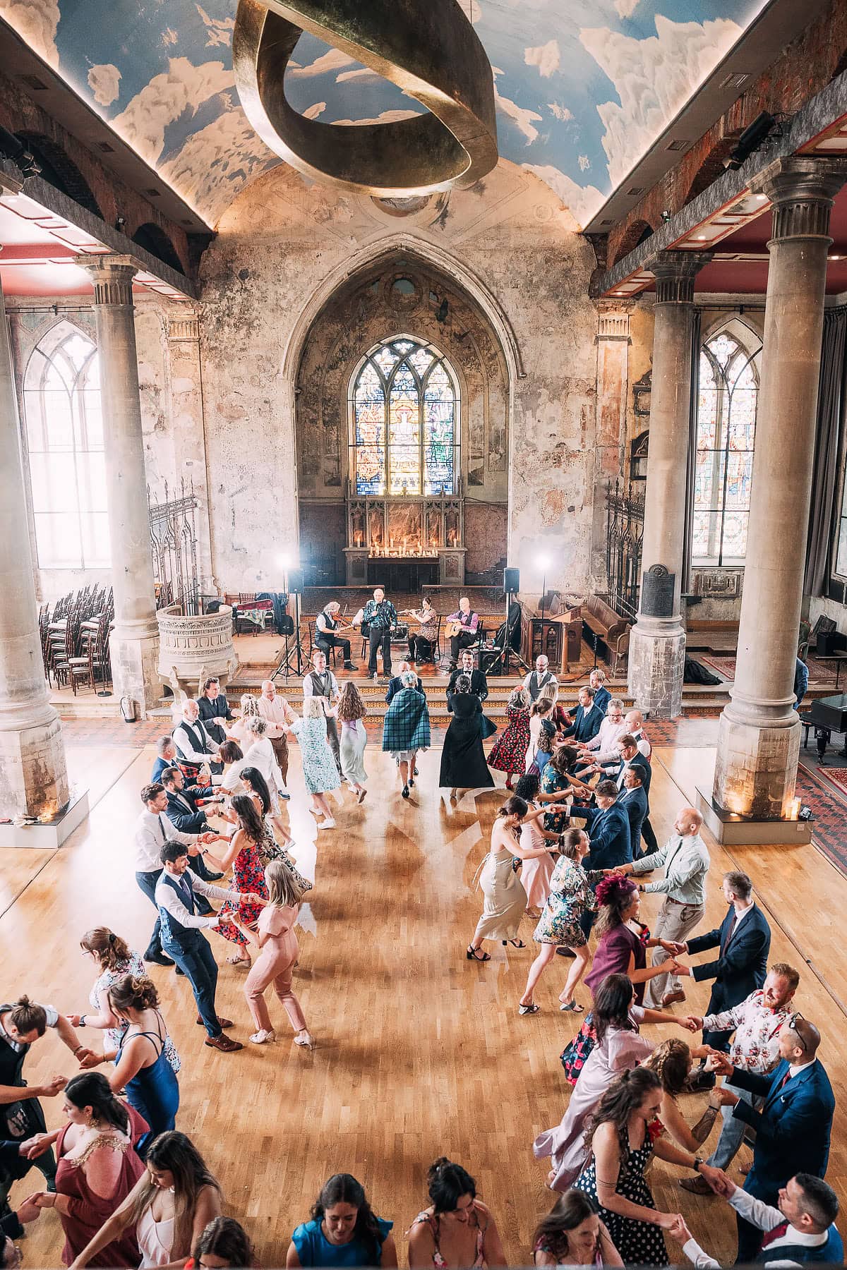 spring wedding in the mount without