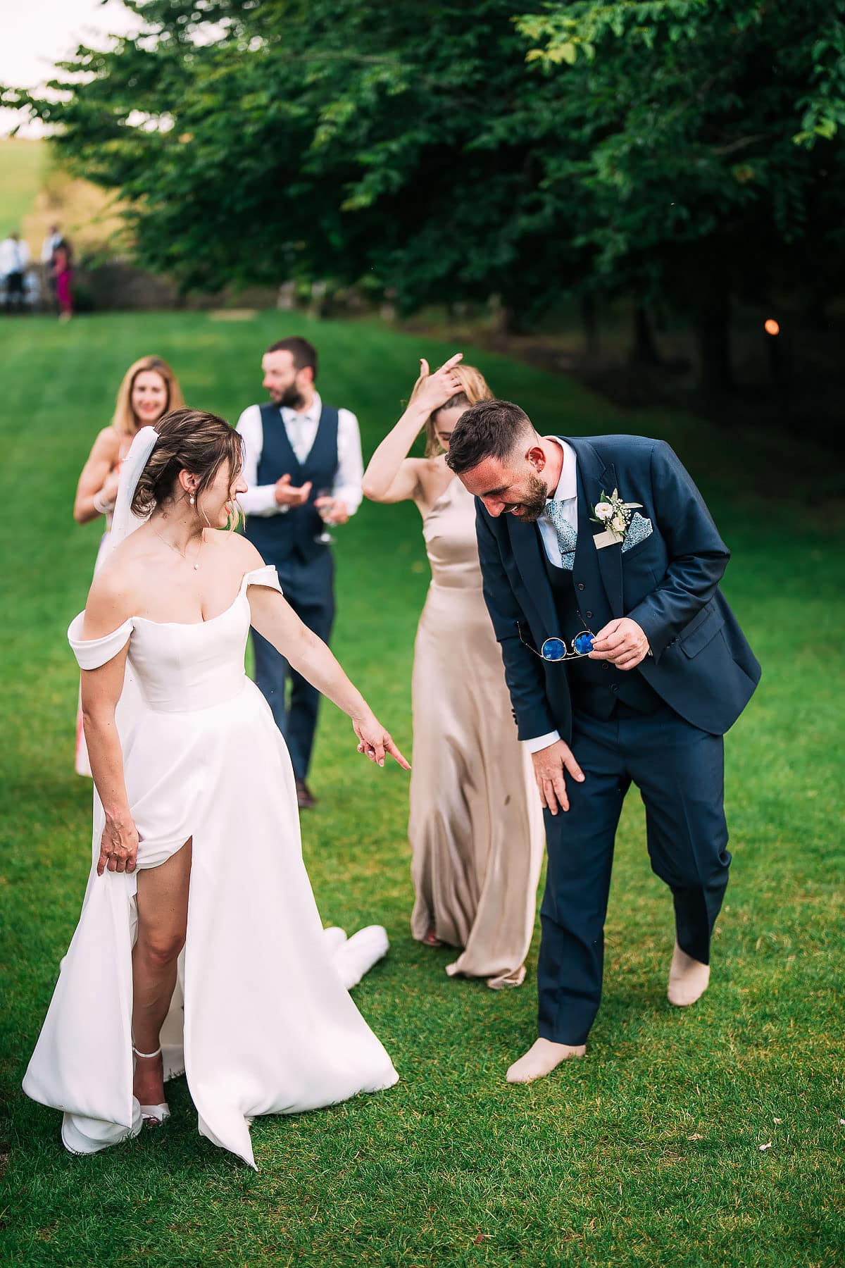 wedding guest with no shoes