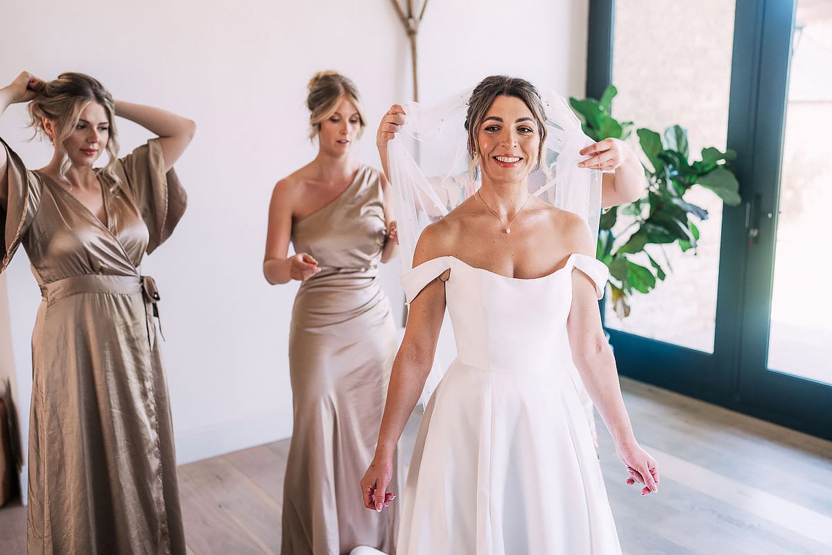 bride getting ready