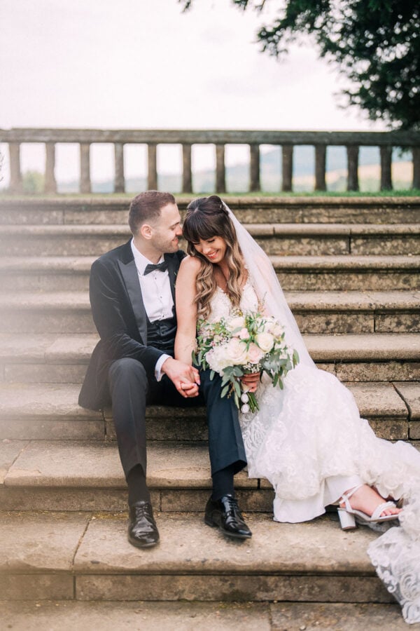 Sudeley Castle wedding couple photos