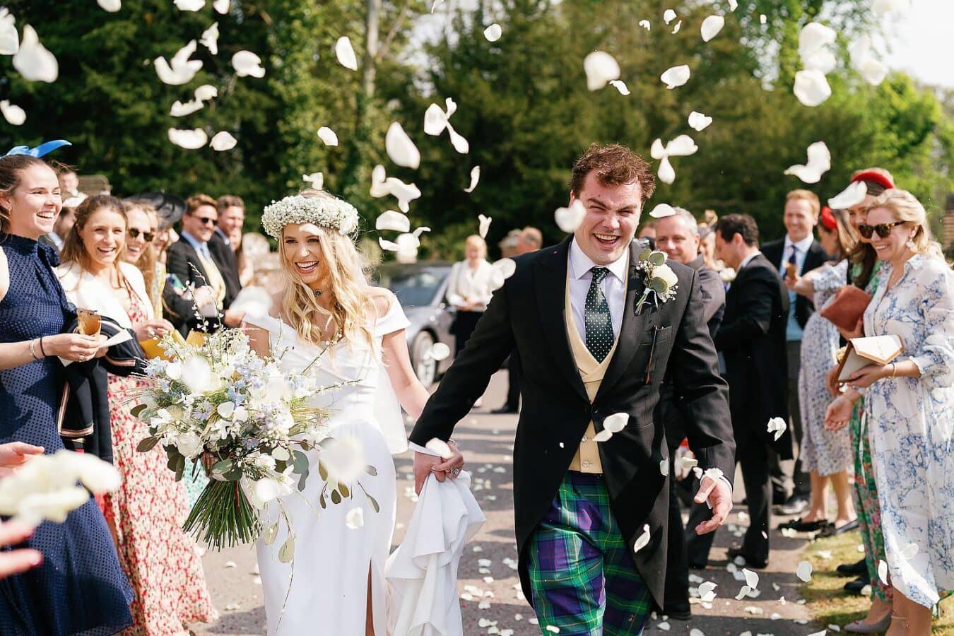 petal confetti